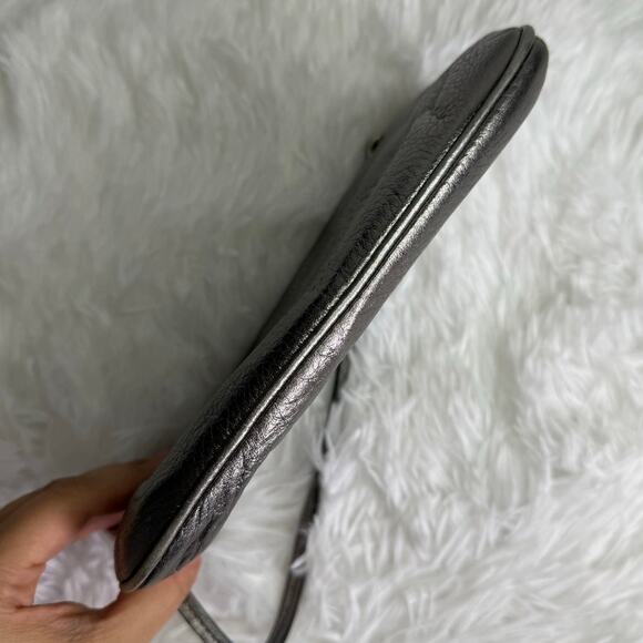 COACH Y2k Metallic Silver Long Double Zipper Wristlet - Picture 6 of 6